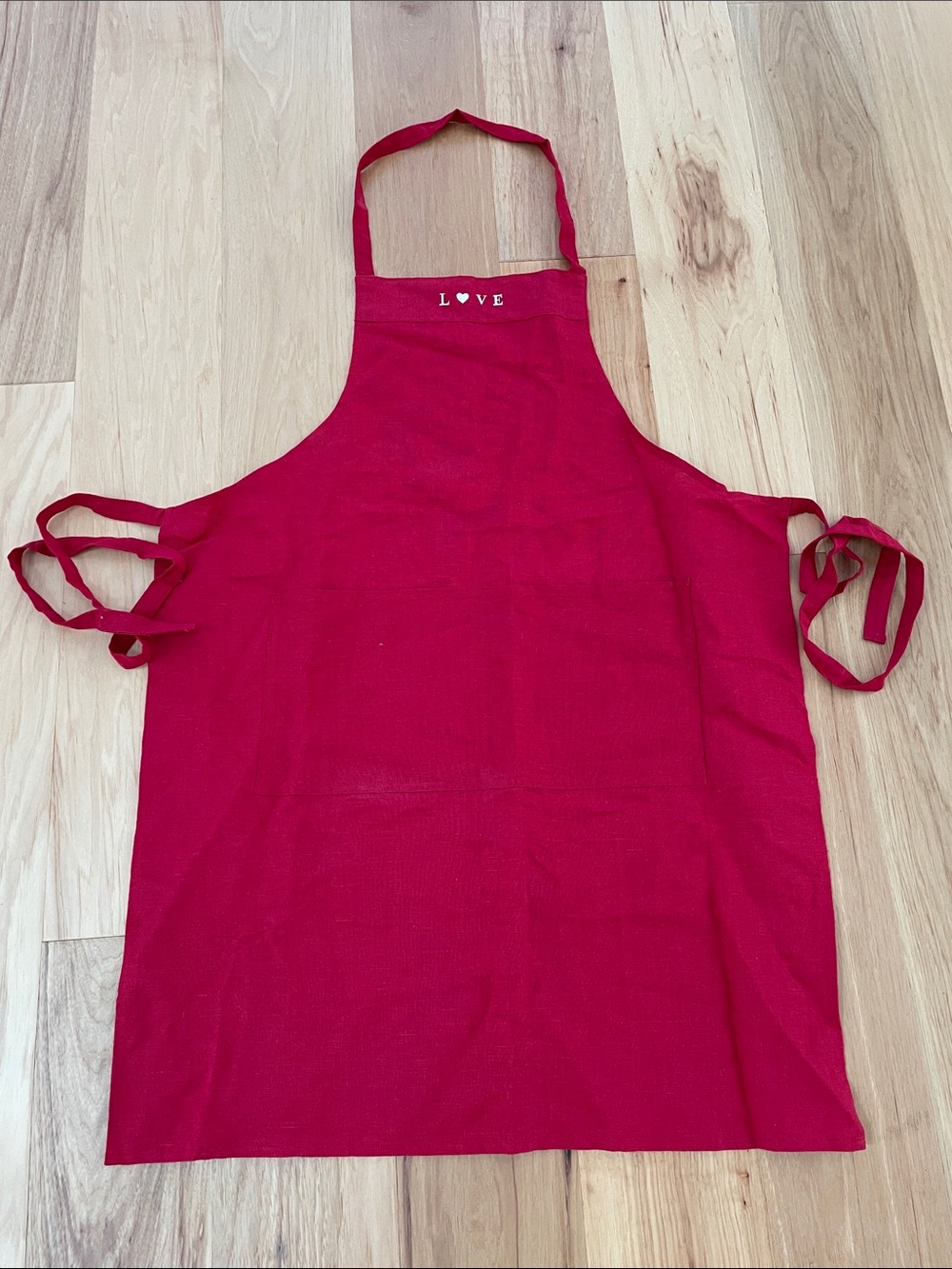 Williams Sonoma LOVE Embroidery Red Kitchen Apron NEW!